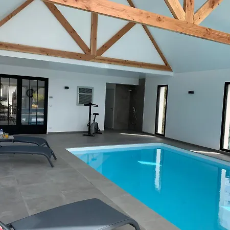 Avec Piscine Interieure A Sainte- Marine Villa